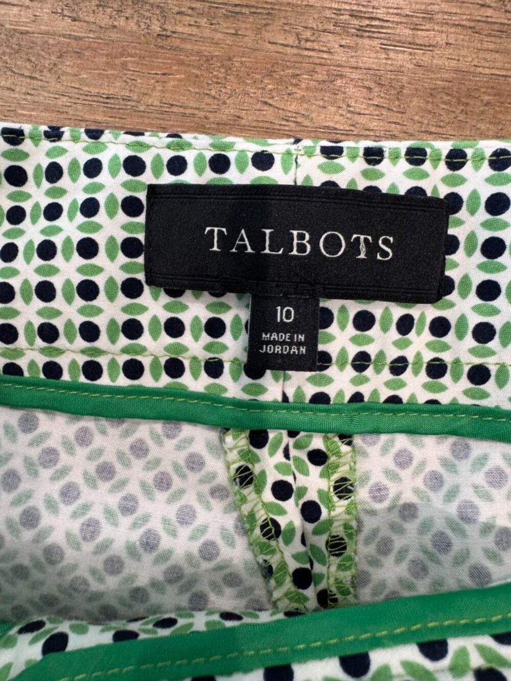 Talbots High Rise Shorts size 10 - Picture 4 of 10